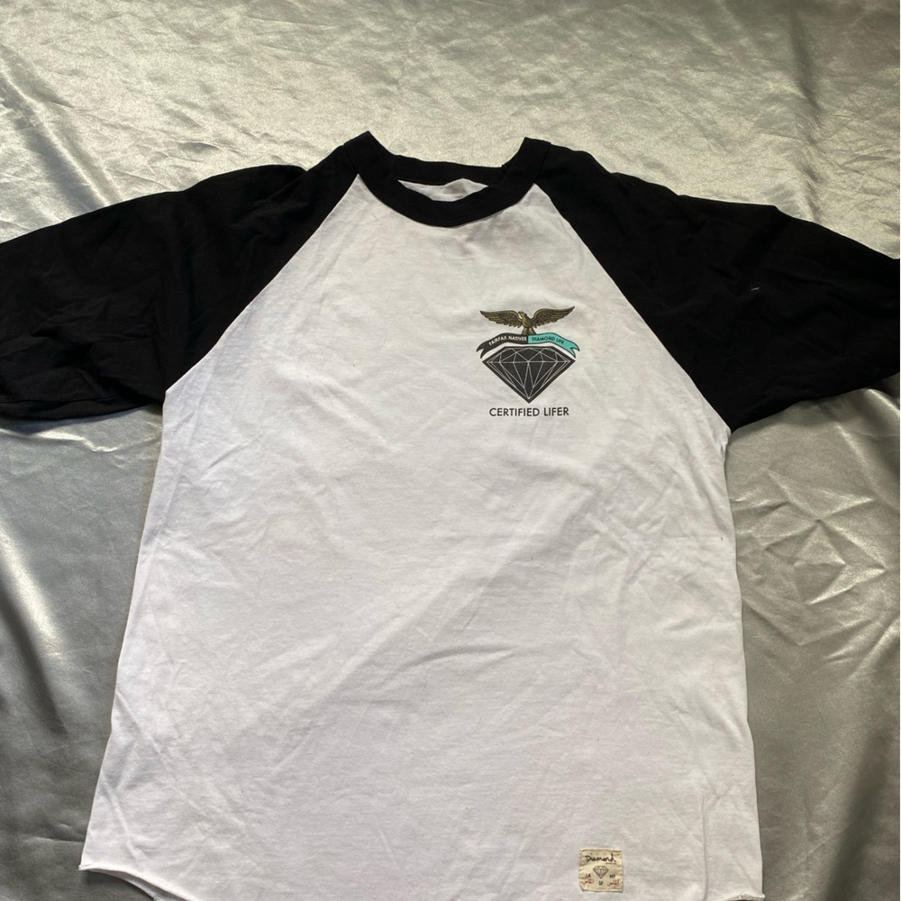 New in original packaging vintage certified lifer raglan baseball t